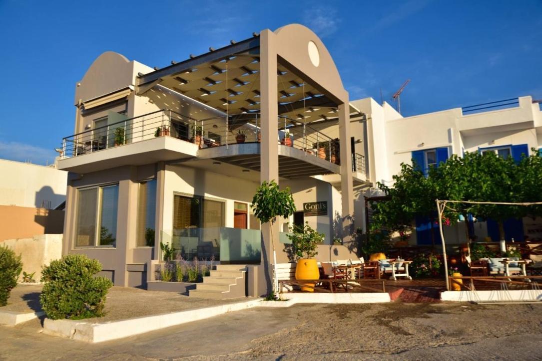 Gonis Grand Luxury Suite Палиохора Екстериор снимка